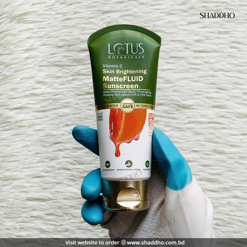 Lotus Botanicals Vitamin C Skin Brightening Matte Fluid Sunscreen SPF 50 PA+++ (75g)
