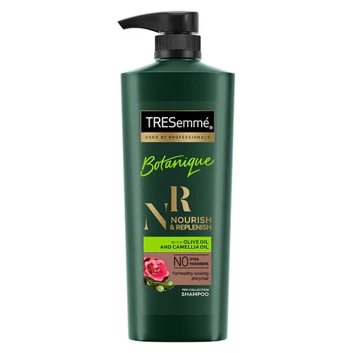 TRESemme Botanique Nourish and Replenish Shampoo (580ml)